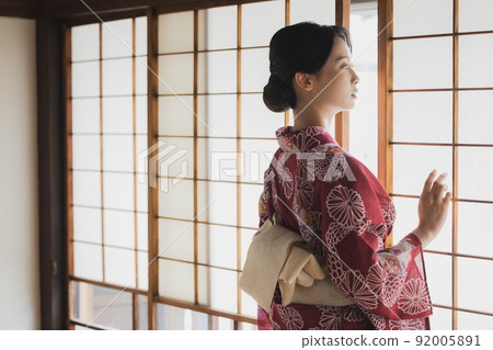Yukata woman Japanese house Yukata woman Japanese house 92005891