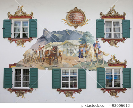 Mural paintings on houses in Oberammergau, bavaria, germany Mural paintings on houses in Oberammergau, bavaria, germany 92006613