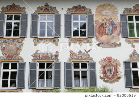 Mural paintings on houses in Oberammergau, bavaria, germany Mural paintings on houses in Oberammergau, bavaria, germany 92006619