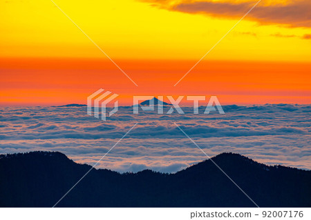 [雲海素材]乘鞍高原的雲海和日出[長野縣] 92007176