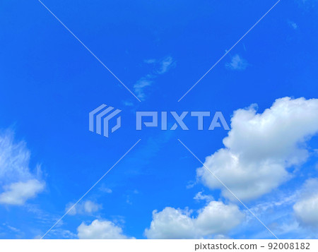 Beautiful blue sky and white clouds Beautiful blue sky and white clouds 92008182