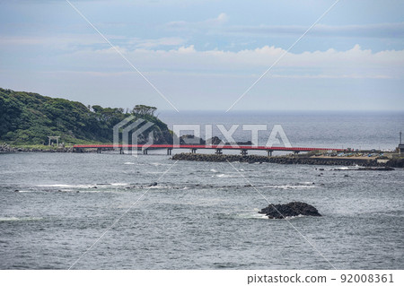 View of Oshima from Tojinbo 92008361