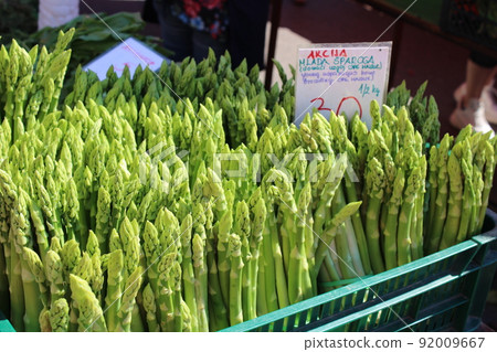 Zagreb, city center, Dolac market place, asparagus, streets, buildings and town details, Croatia Zagreb, city center, Dolac market place, asparagus, streets, buildings and town details, Croatia 92009667
