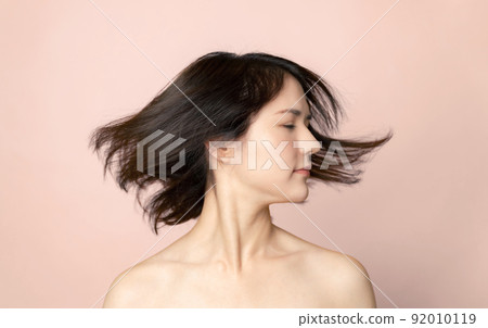 Woman with black hair Hair care image Woman with black hair Hair care image 92010119