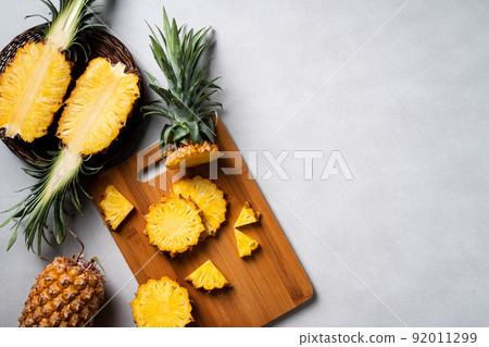 鳳梨 熱帶 葉子 蓬萊蕉 背景 龜背葉 pineapple background パイナップル 鳳梨 熱帶 葉子 蓬萊蕉 背景 龜背葉 pineapple background パイナップル 92011299