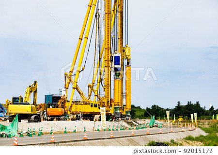 Arakawa No. 2 Reservoir Ground Improvement Work Pile Driver 92015172