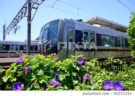 Vehicles of Noasagao and JR Fukuchiyama Line / Kawanishi Ikeda Station (Kawanishi City, Hyogo Prefecture) 92015291