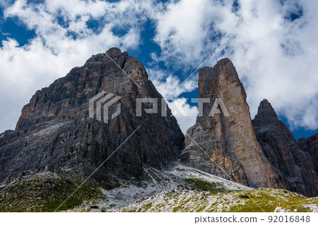 Drei Zinnen in south tyrol in Italy 92016848