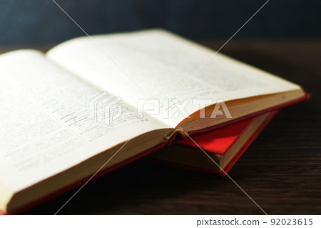 打開舊書 92023615