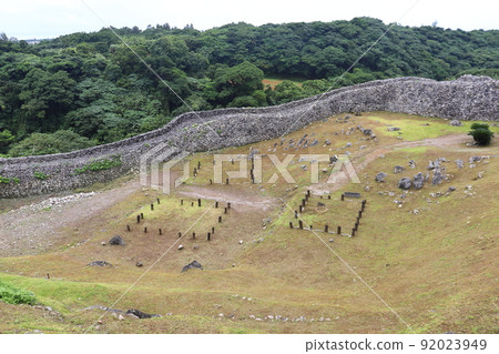 Nakijin Castle Ruins Shikei Shinmonkaku (Nakijin Village, Okinawa Prefecture) Nakijin Castle Ruins Shikei Shinmonkaku (Nakijin Village, Okinawa Prefecture) 92023949