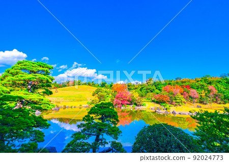 Expo Park Japanese Garden Autumn Leaves 92024773