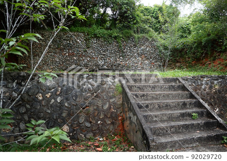 Beloved Taiwan (The Yuli Shrine was built by the Japanese in this area during the Japanese colonial rule in 1928.) The hill behind the Yuli Station Building in Hualien County Beloved Taiwan (The Yuli Shrine was built by the Japanese in this area during the Japanese colonial rule in 1928.) The hill behind the Yuli Station Building in Hualien County 92029720