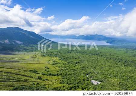 從樽前山看到的支笏湖（鳥瞰圖） 92029974