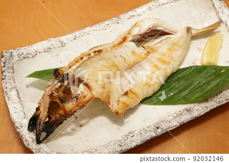 幹鰱魚科(隔夜乾燥) 幹鰱魚科(隔夜乾燥) 92032146
