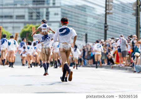 《福岡縣》博多祗園山笠群山秀(7月13日) 《福岡縣》博多祗園山笠群山秀(7月13日) 92036516