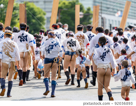 《Fukuoka Prefecture》 Hakata Gion Yamakasa Group Mountain Show (July 13) 《Fukuoka Prefecture》 Hakata Gion Yamakasa Group Mountain Show (July 13) 92036893