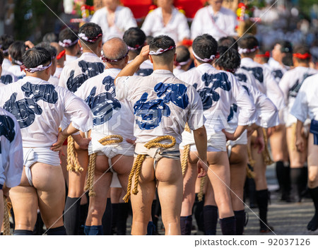 《福岡縣》博多祗園山笠群山秀（7月13日） 92037126