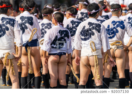 《Fukuoka Prefecture》 Hakata Gion Yamakasa Group Mountain Show (July 13) 92037130
