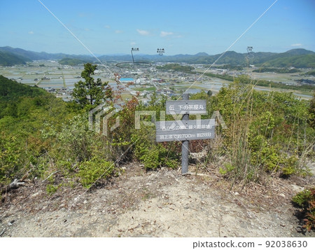 來輪和石垣 / 丹波“八丈城”的景色 來輪和石垣 / 丹波“八丈城”的景色 92038630