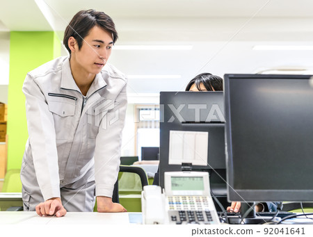 Work staff doing paperwork 92041641