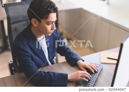 商務人士 92044047