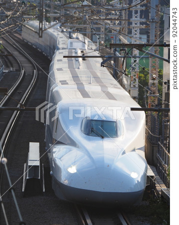 三藏院立交橋上的新幹線 N700A 92044743