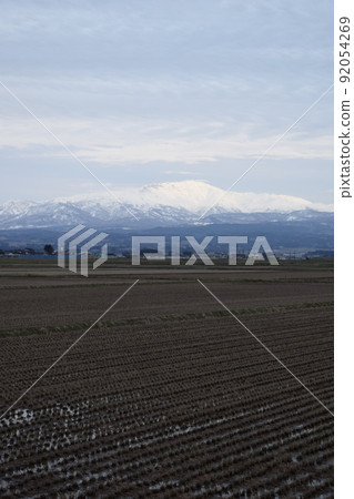 Ms. Tsukiyama (Japan) One hundred famous Japanese mountains 92054269