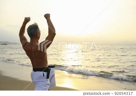 Japanese senior middle-aged male karate martial arts practice 92054317