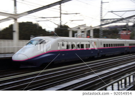 從白石藏王站出發的東北新幹線E2系列 92054954