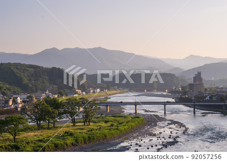 清流球磨川黃昏 92057256