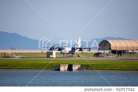 EOS5D. Yamaguchi Iwakuni, C-130R transport aircraft. 92057582