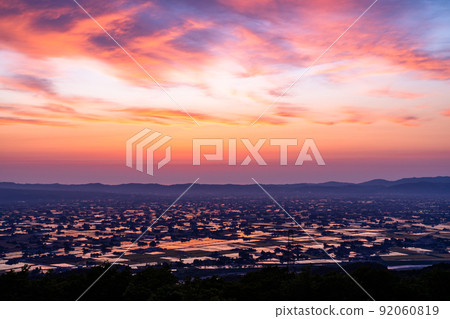 《富山縣》水鏡景觀，散村觀察廣場的黃昏 92060819