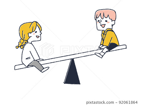 玩蹺蹺板的男孩和女孩 孩子們在幼兒園享受生活 92061864