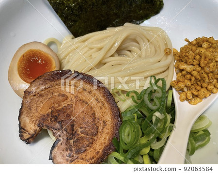 鮮美海鮮豬骨湯沾醬（配料豐富） 92063584