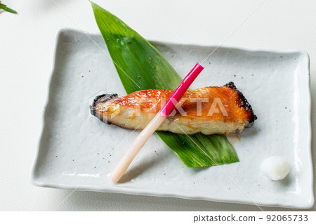 Splendid alfonsino grilled in Saikyo 92065733