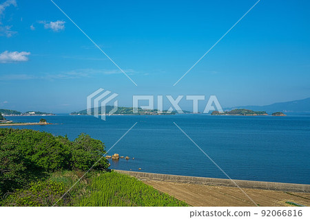 The sunny early summer of the Setouchi Sea and the islands of Ushimado 1 Setouchi City, Okayama Prefecture 92066816