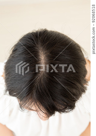 中年女性頭髮 中年女性頭髮 92068518