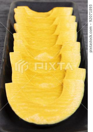 Sliced pumpkin for barbecue Sliced pumpkin for barbecue 92071893