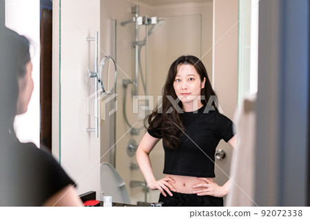 Young ladies dieting Young ladies dieting 92072338