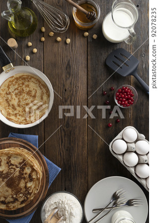 Large pancakes recipe 92078235