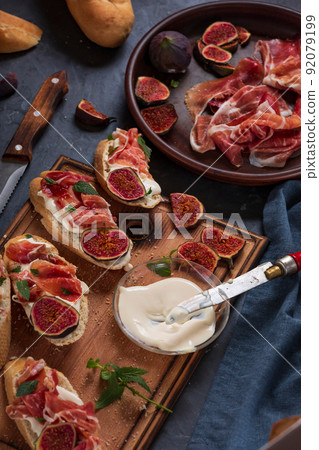 spanish appetizers with wine spanish appetizers with wine 92079199