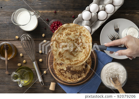 Large pancakes recipe 92079206