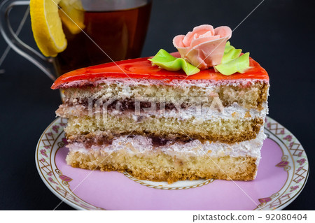 tea lemon and cake 92080404