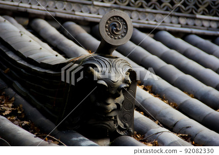 嶺高端瓷磚 92082330