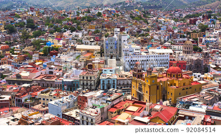 Beautiful landscape of colorful town Guanajuato 92084514