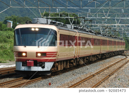 北陸本線新引田JR West 485系列A03編隊(京都)雷長 北陸本線新引田JR West 485系列A03編隊(京都)雷長 92085473