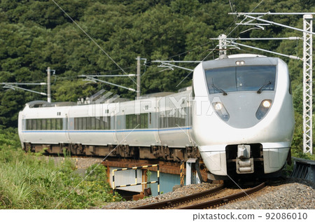 北陸本線敦賀新引田JR西683系列T22編隊(金澤)雷鳥 北陸本線敦賀新引田JR西683系列T22編隊(金澤)雷鳥 92086010