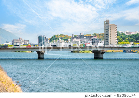 From the Kusumachi side along the main river, we are looking toward Kita Ohashi and Ushitashinmachi. The upstream area is in the direction of Kabe-cho in Asakita Ward. Hiroshima 92086174