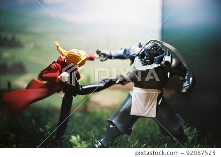 Reproduction of famous cartoon scenes with dolls 92087523