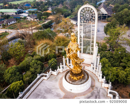 Wat Si Mahapho temple and buddha statue in Nakhon Pathom, Thailand Wat Si Mahapho temple and buddha statue in Nakhon Pathom, Thailand 92089008